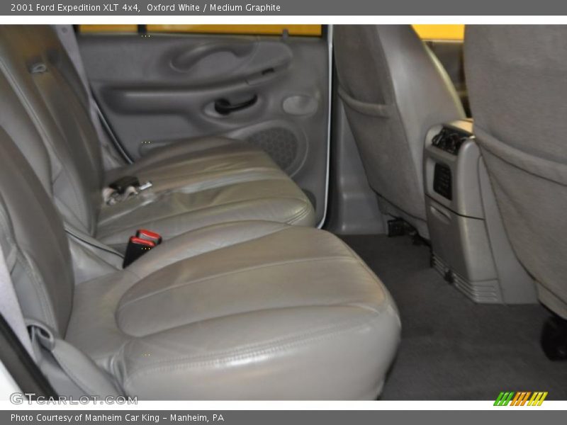 Oxford White / Medium Graphite 2001 Ford Expedition XLT 4x4