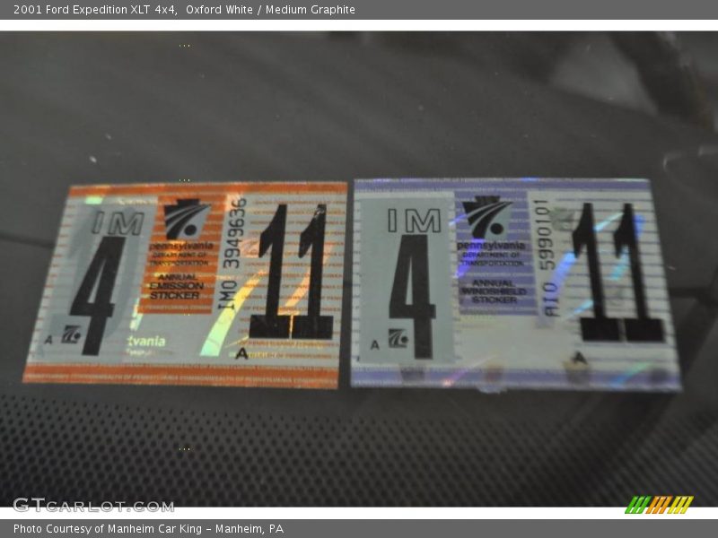 Oxford White / Medium Graphite 2001 Ford Expedition XLT 4x4