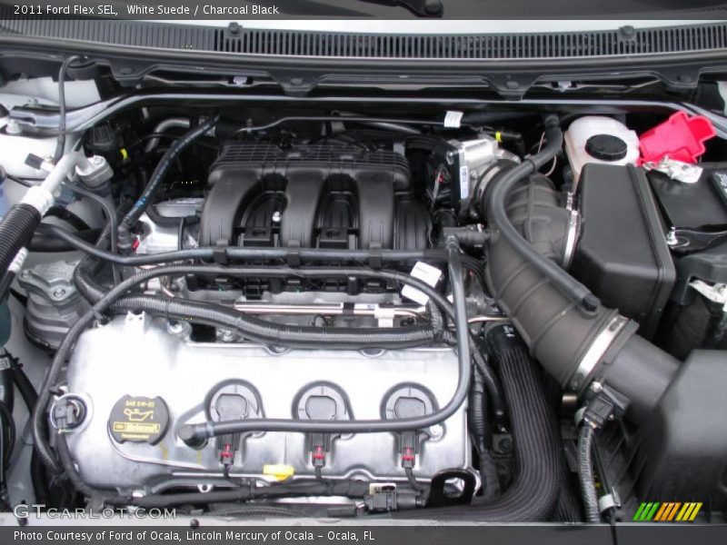 White Suede / Charcoal Black 2011 Ford Flex SEL