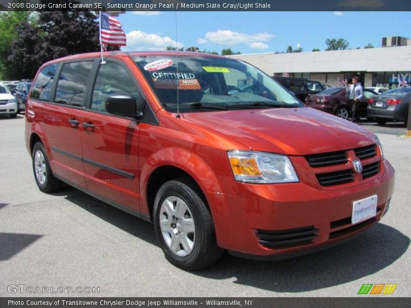 Sunburst Orange Pearl / Medium Slate Gray/Light Shale 2008 Dodge Grand Caravan SE