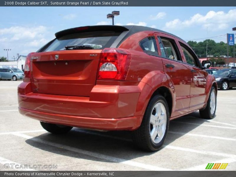 Sunburst Orange Pearl / Dark Slate Gray/Red 2008 Dodge Caliber SXT