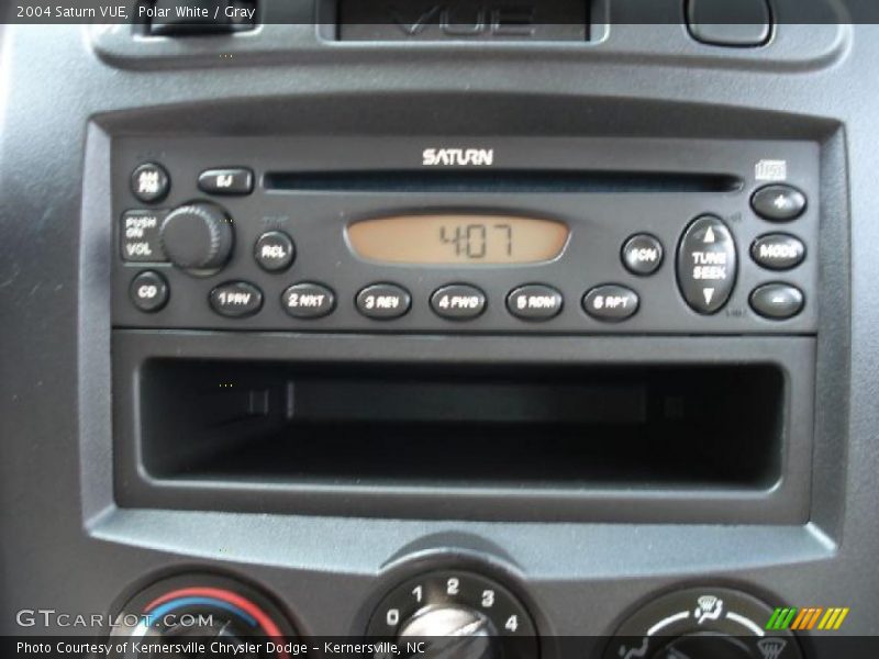 Polar White / Gray 2004 Saturn VUE