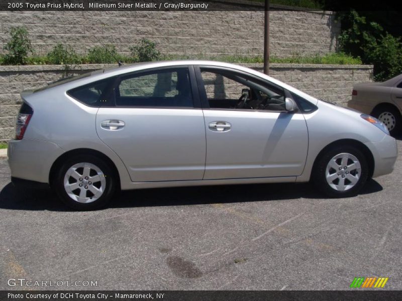 Millenium Silver Metallic / Gray/Burgundy 2005 Toyota Prius Hybrid