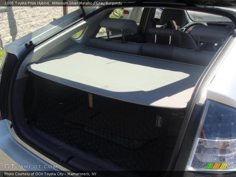 Millenium Silver Metallic / Gray/Burgundy 2005 Toyota Prius Hybrid