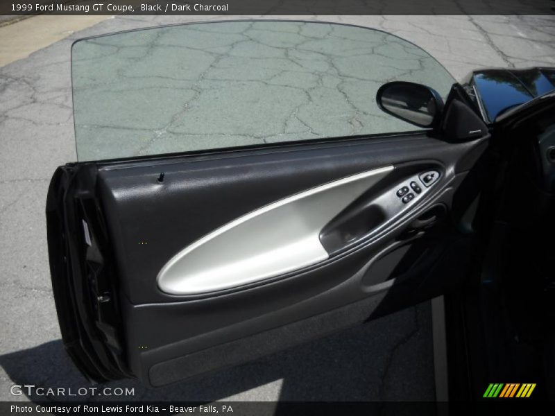 Black / Dark Charcoal 1999 Ford Mustang GT Coupe