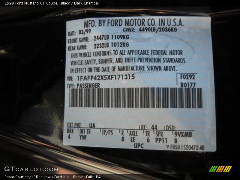 Black / Dark Charcoal 1999 Ford Mustang GT Coupe
