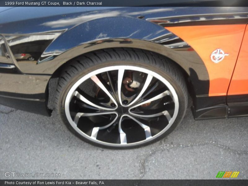 Black / Dark Charcoal 1999 Ford Mustang GT Coupe