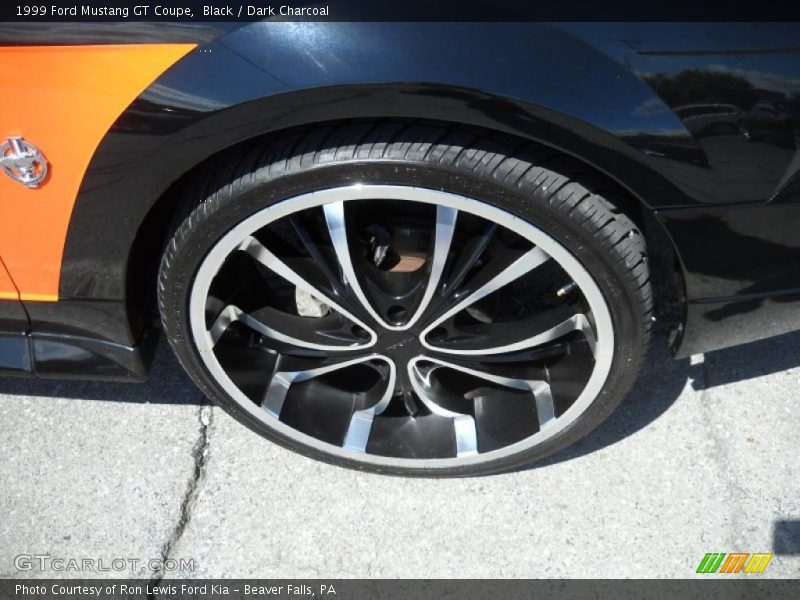 Black / Dark Charcoal 1999 Ford Mustang GT Coupe