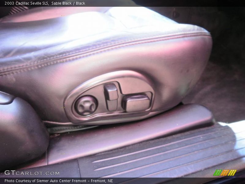 Sable Black / Black 2003 Cadillac Seville SLS