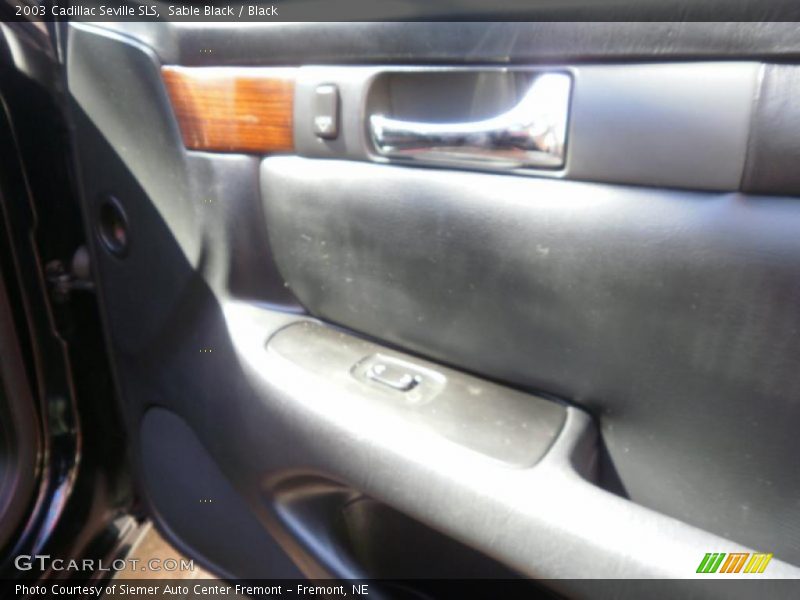 Sable Black / Black 2003 Cadillac Seville SLS
