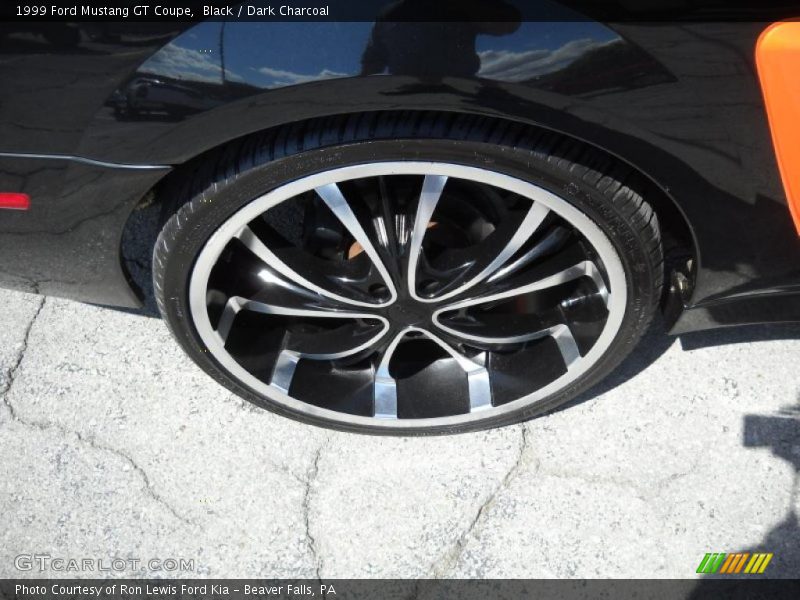 Black / Dark Charcoal 1999 Ford Mustang GT Coupe