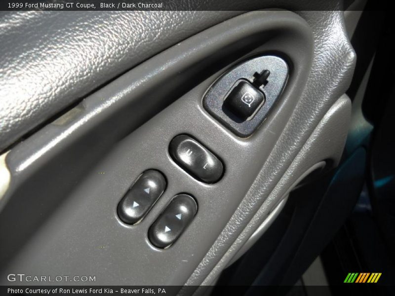 Black / Dark Charcoal 1999 Ford Mustang GT Coupe