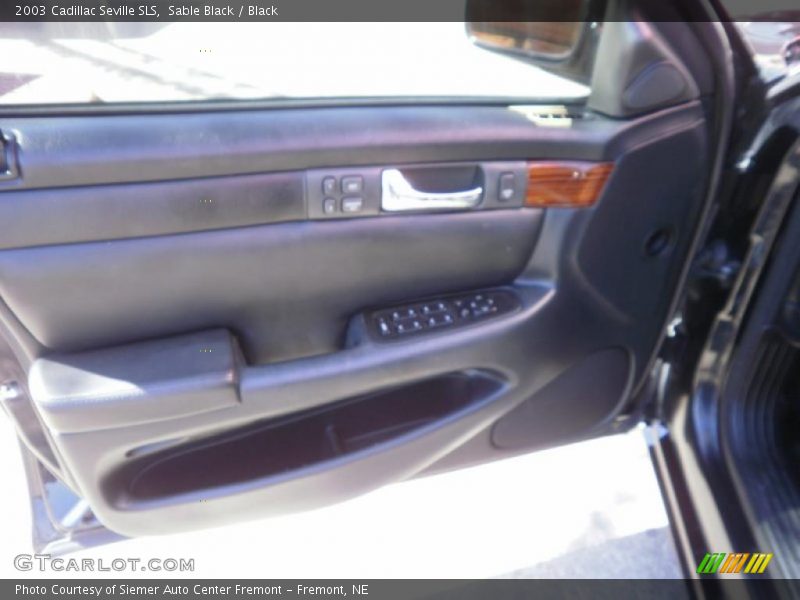 Sable Black / Black 2003 Cadillac Seville SLS