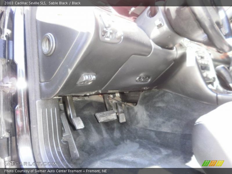 Sable Black / Black 2003 Cadillac Seville SLS