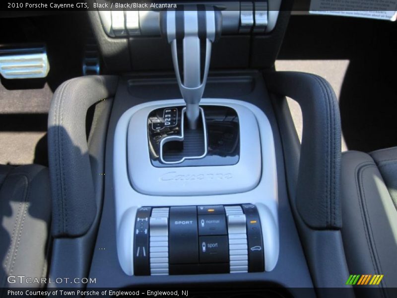 Black / Black/Black Alcantara 2010 Porsche Cayenne GTS