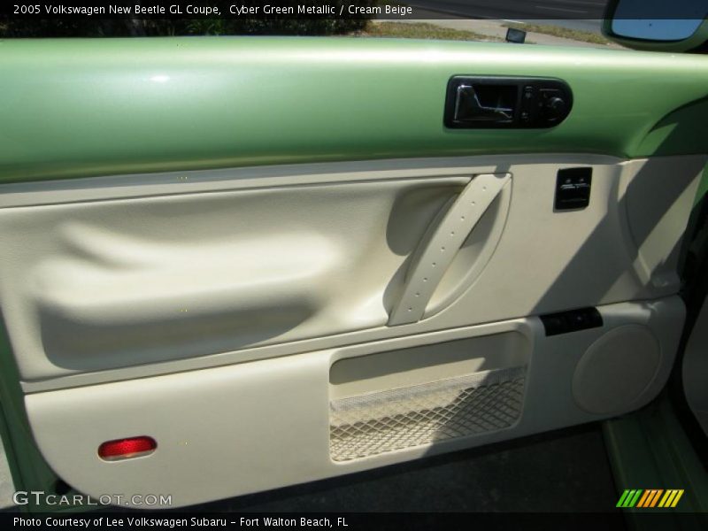 Cyber Green Metallic / Cream Beige 2005 Volkswagen New Beetle GL Coupe
