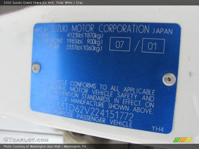 Polar White / Gray 2002 Suzuki Grand Vitara JLX 4x4