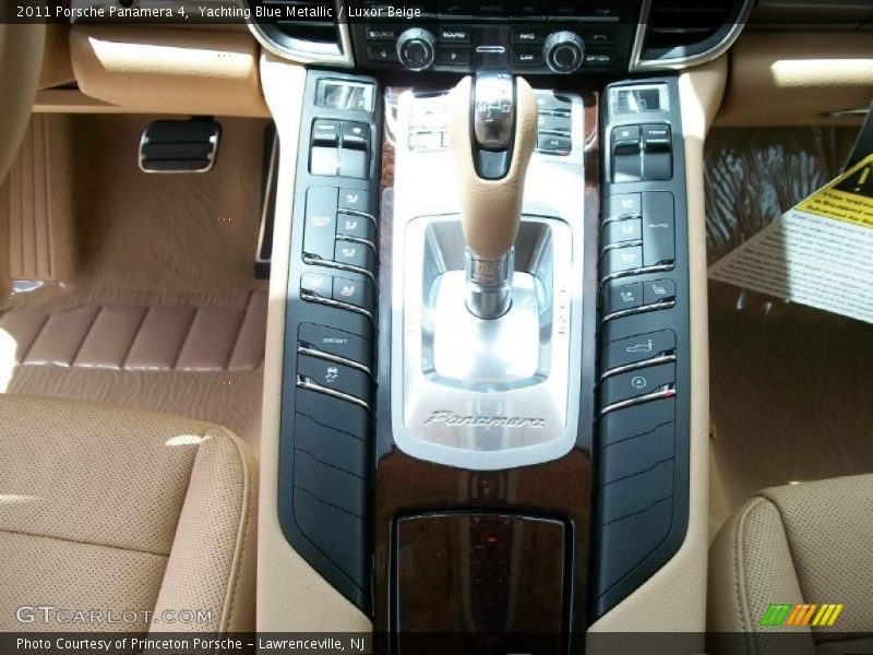 Yachting Blue Metallic / Luxor Beige 2011 Porsche Panamera 4
