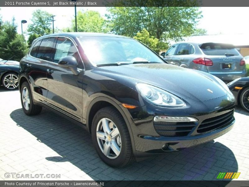 Jet Black Metallic / Black 2011 Porsche Cayenne S