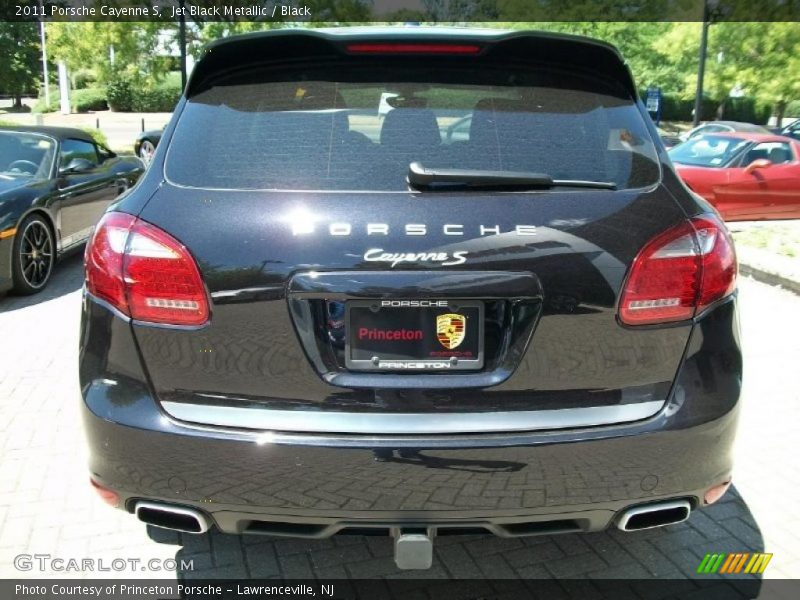 Jet Black Metallic / Black 2011 Porsche Cayenne S
