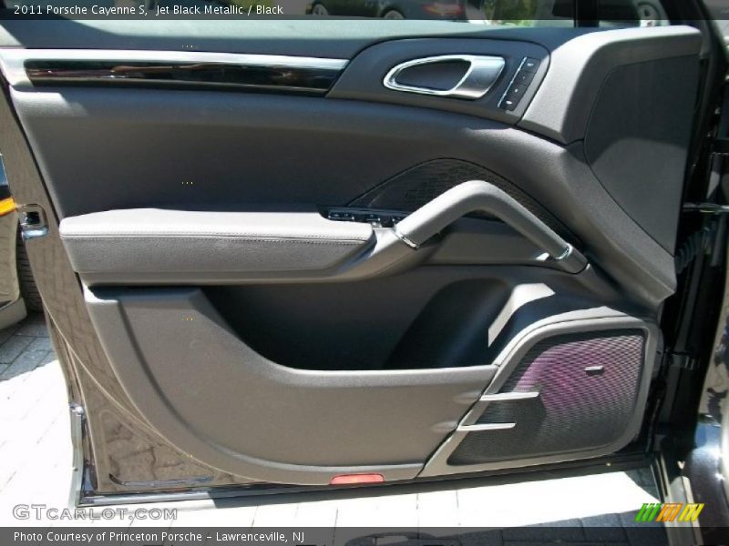 Jet Black Metallic / Black 2011 Porsche Cayenne S