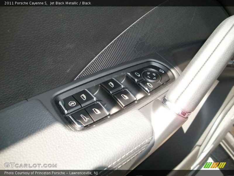 Jet Black Metallic / Black 2011 Porsche Cayenne S