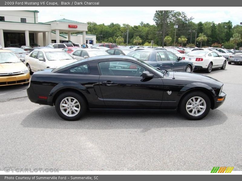 Black / Dark Charcoal 2009 Ford Mustang V6 Coupe