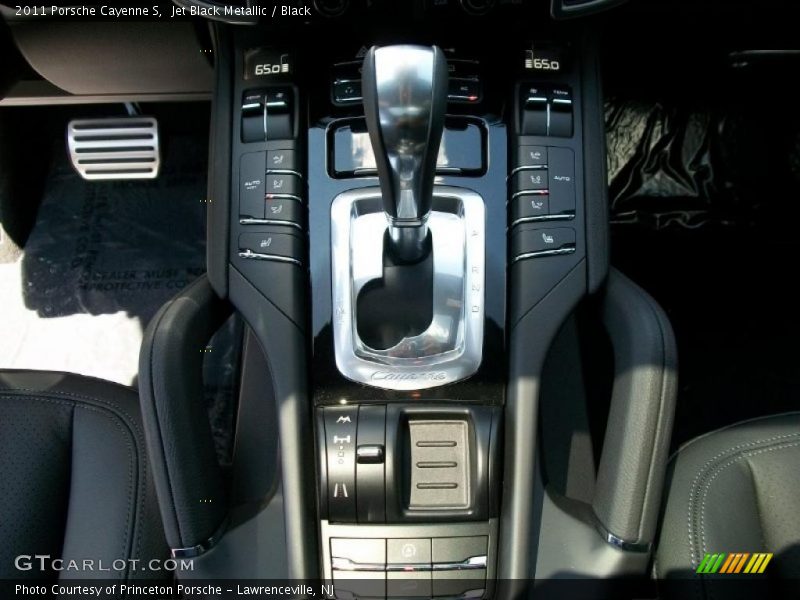 Jet Black Metallic / Black 2011 Porsche Cayenne S