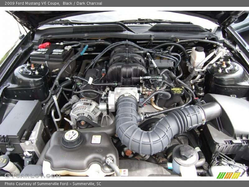 Black / Dark Charcoal 2009 Ford Mustang V6 Coupe