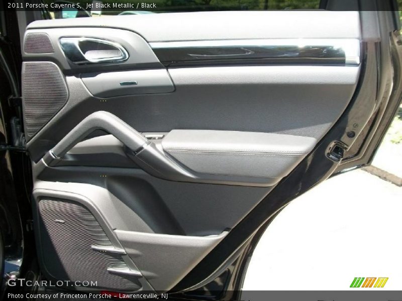 Jet Black Metallic / Black 2011 Porsche Cayenne S