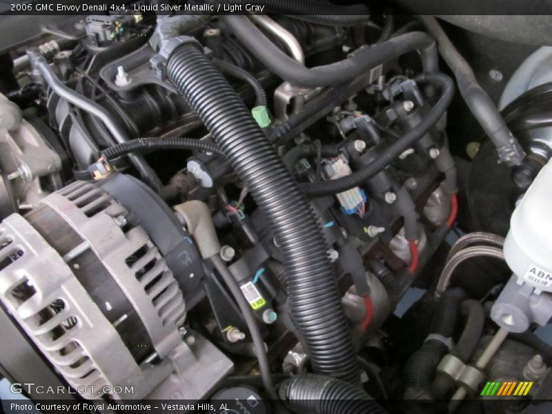 Liquid Silver Metallic / Light Gray 2006 GMC Envoy Denali 4x4