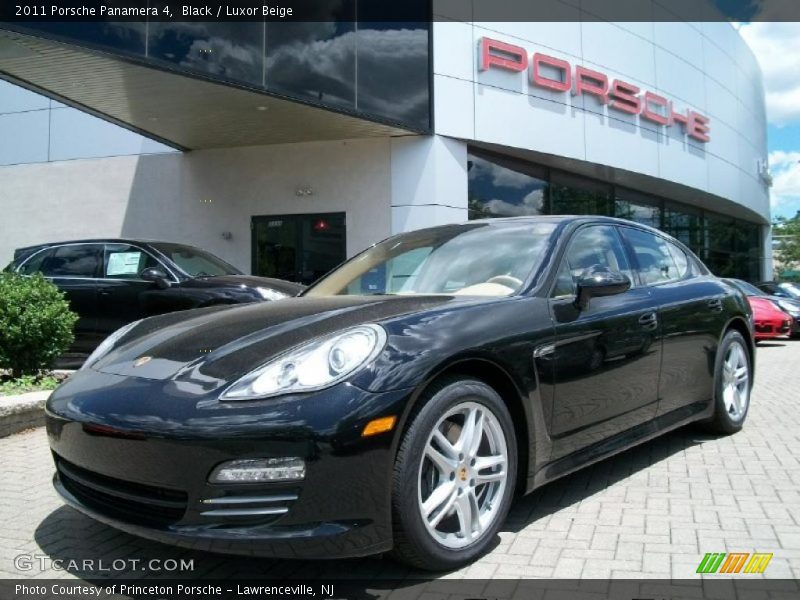 Black / Luxor Beige 2011 Porsche Panamera 4