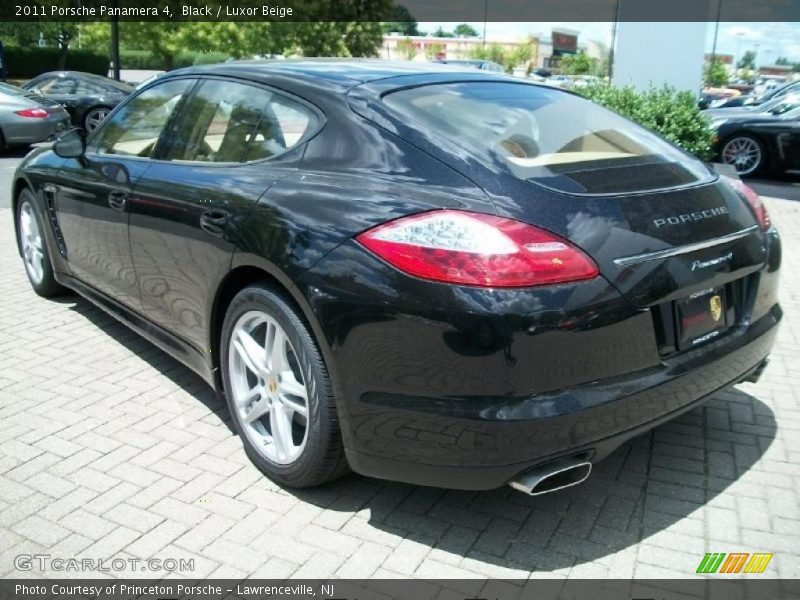 Black / Luxor Beige 2011 Porsche Panamera 4