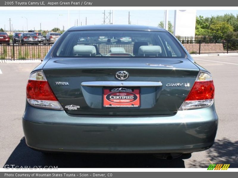 Aspen Green Pearl / Gray 2005 Toyota Camry LE
