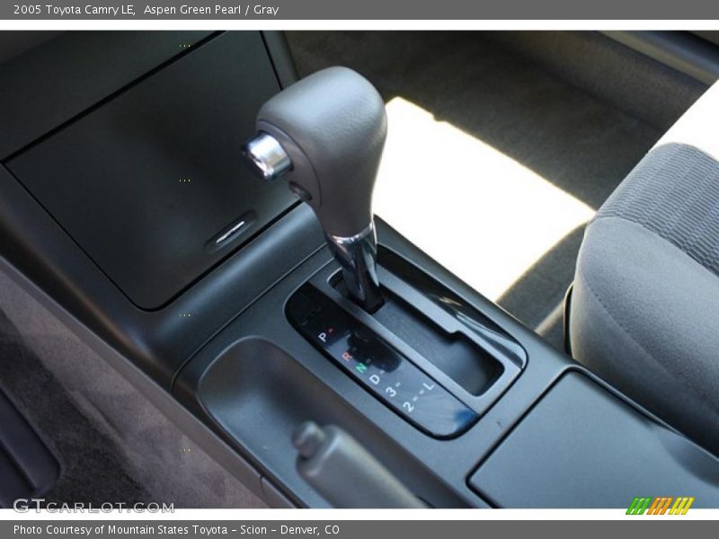 Aspen Green Pearl / Gray 2005 Toyota Camry LE