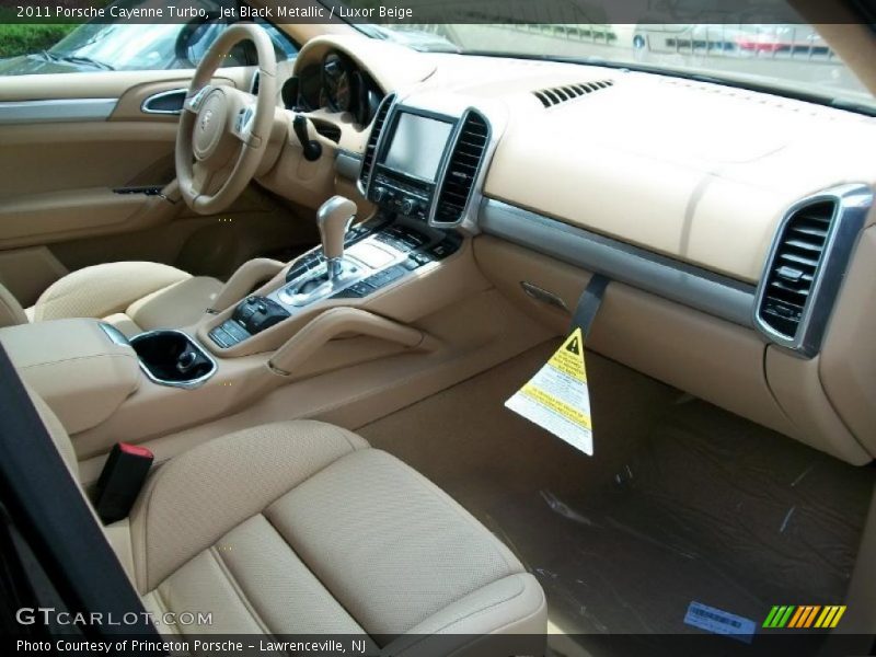 Jet Black Metallic / Luxor Beige 2011 Porsche Cayenne Turbo