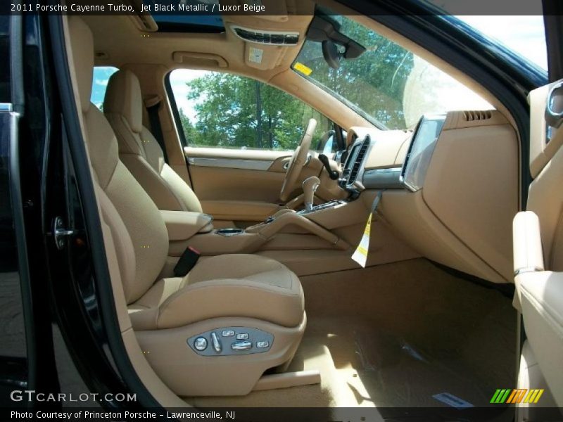 Jet Black Metallic / Luxor Beige 2011 Porsche Cayenne Turbo