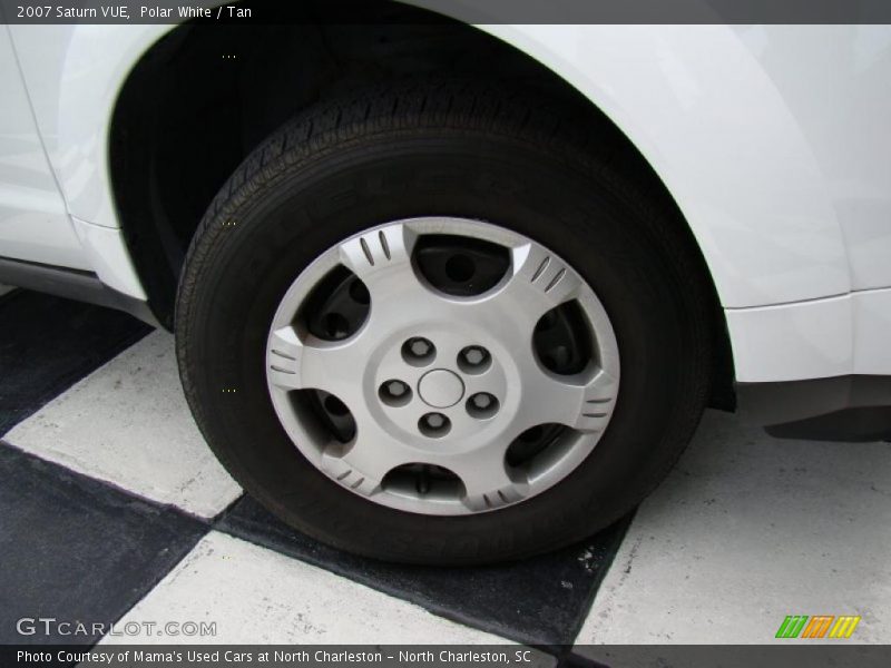 Polar White / Tan 2007 Saturn VUE
