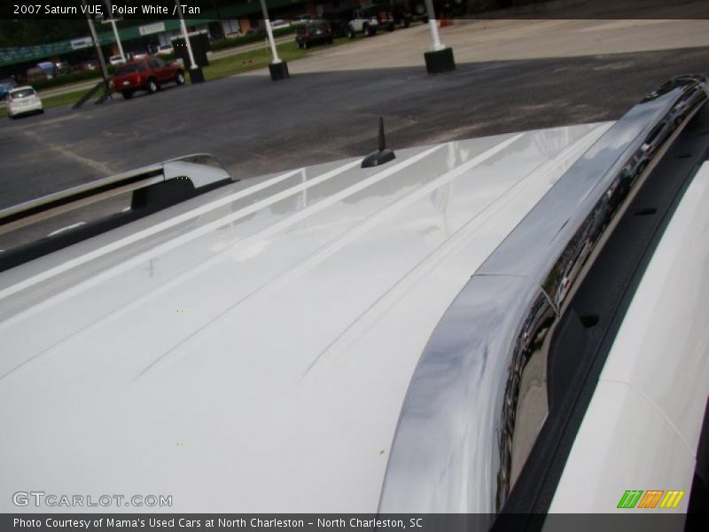 Polar White / Tan 2007 Saturn VUE