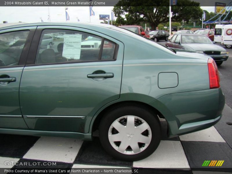 Machine Green Metallic / Creme 2004 Mitsubishi Galant ES