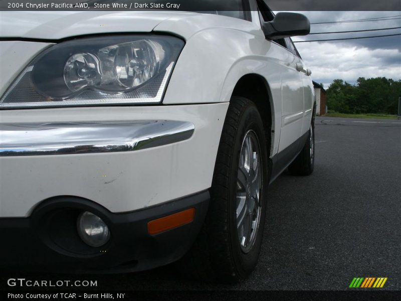 Stone White / Dark Slate Gray 2004 Chrysler Pacifica AWD