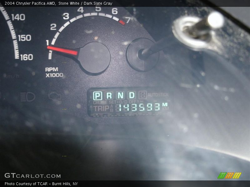Stone White / Dark Slate Gray 2004 Chrysler Pacifica AWD