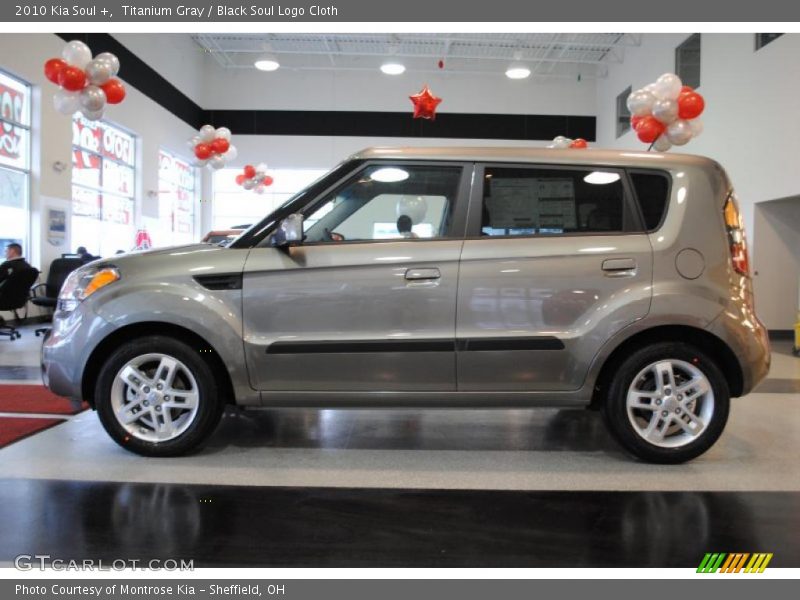 Titanium Gray / Black Soul Logo Cloth 2010 Kia Soul +