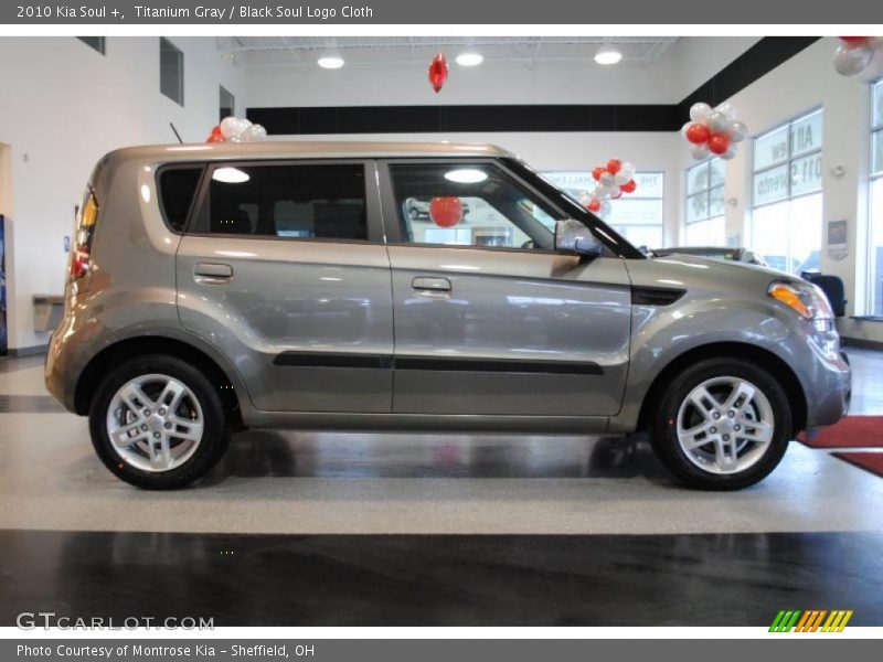 Titanium Gray / Black Soul Logo Cloth 2010 Kia Soul +