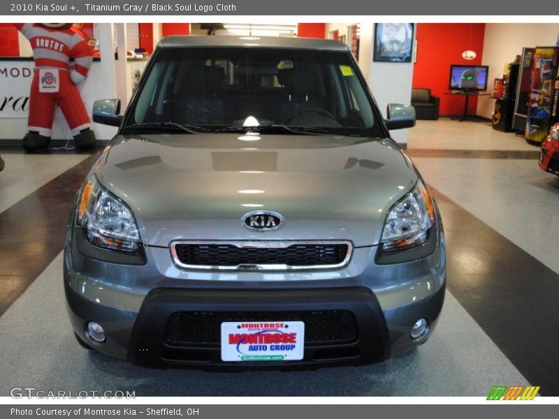 Titanium Gray / Black Soul Logo Cloth 2010 Kia Soul +