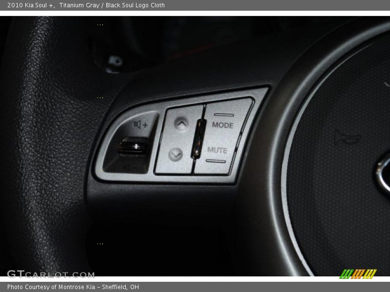 Titanium Gray / Black Soul Logo Cloth 2010 Kia Soul +