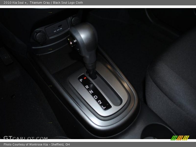 Titanium Gray / Black Soul Logo Cloth 2010 Kia Soul +