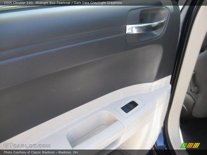 Midnight Blue Pearlcoat / Dark Slate Gray/Light Graystone 2005 Chrysler 300