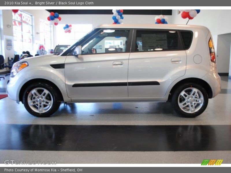 Bright Silver / Black Soul Logo Cloth 2010 Kia Soul +