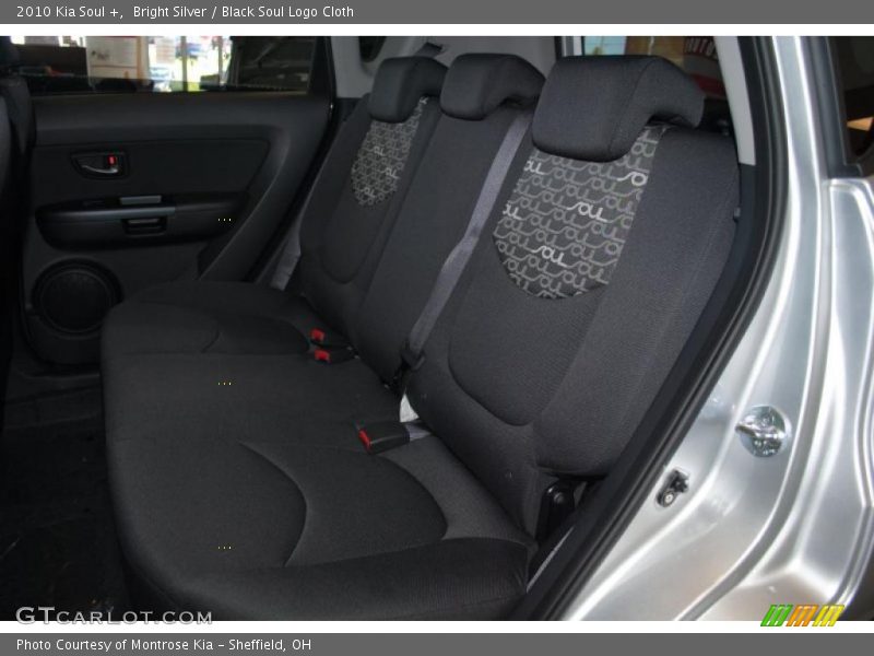 Bright Silver / Black Soul Logo Cloth 2010 Kia Soul +